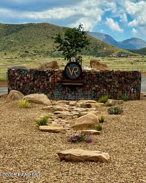 10176 E Songbird Way, Prescott Valley, AZ 86315