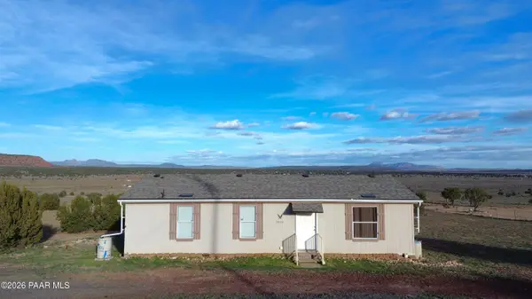 54125 N Mariposa Lane, Seligman, AZ 86337