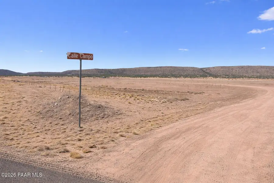 000 Fort Rock Road, Seligman, AZ 86337 - #2