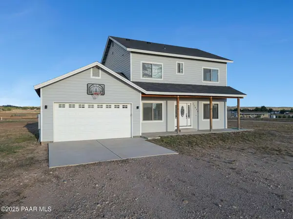 25099 N Constitution Drive, Paulden, AZ 86334