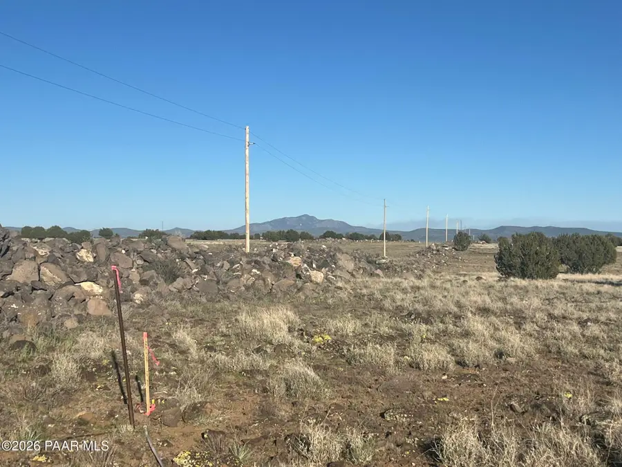293 Arizona Rd Eastern Portion, Ash Fork, AZ 86320 - #3