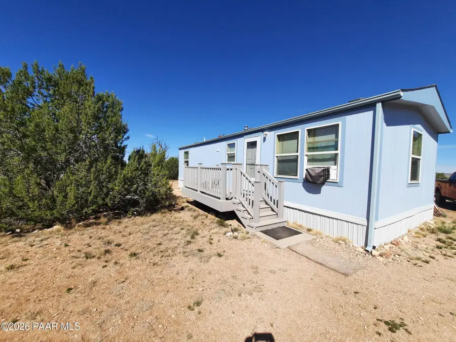 37500 W Bullet Road, Seligman, AZ 86337 - #3
