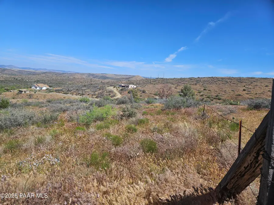 16977 S Madonna Road, Mayer, AZ 86333 - #2