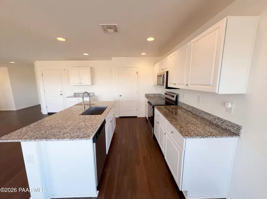 60 W Monte Cristo Drive, Wickenburg, AZ 85390 - #2