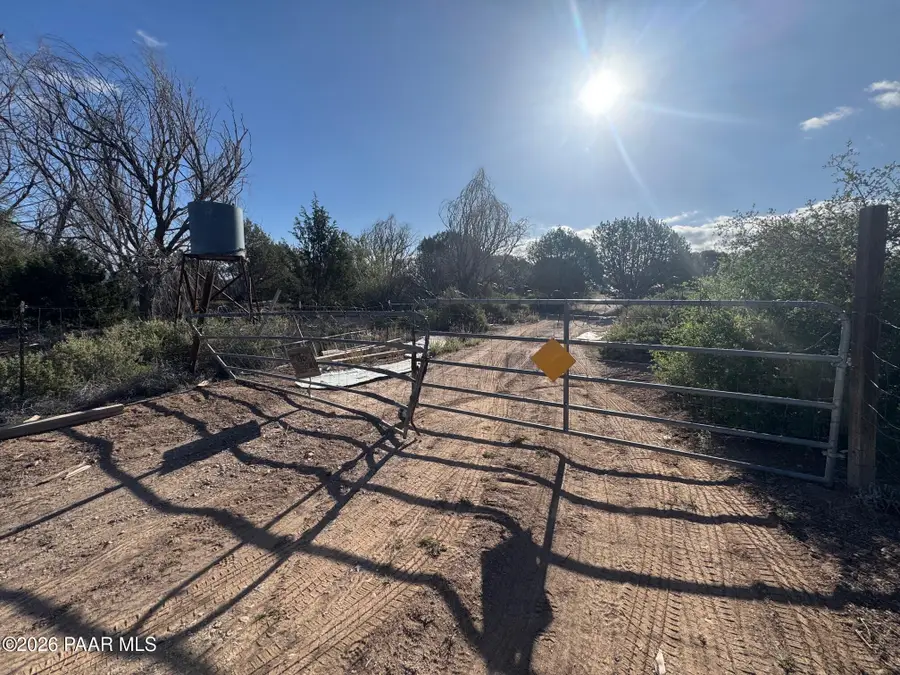 22925 N Mohawk Lane, Paulden, AZ 86334 - #2