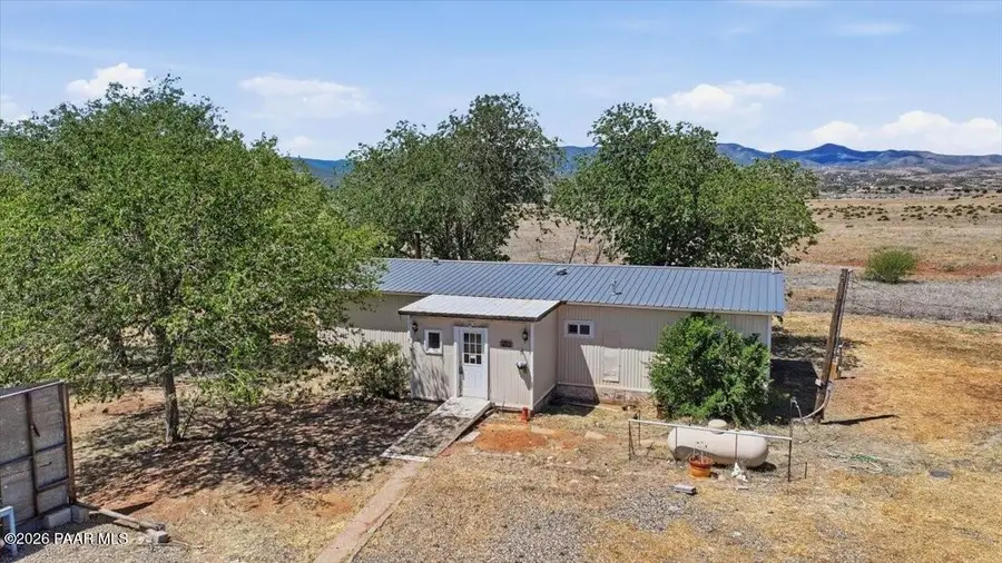192 N Outback Road, Dewey, AZ 86327 - #2