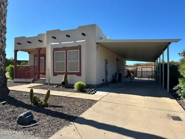 19500 E Gregory Street #22, Black Canyon City, AZ 85324