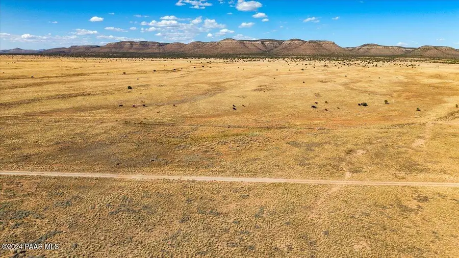 3294 W Limestone Drive, Paulden, AZ 86334 - #2