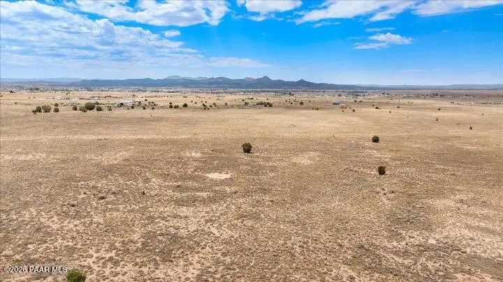 3341 W Limestone Drive, Paulden, AZ 86334 - #2