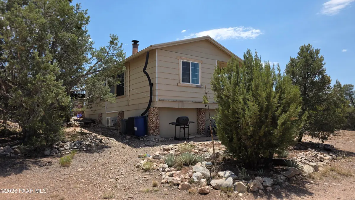 57602 N Hermana Lane, Seligman, AZ 86337 - #1
