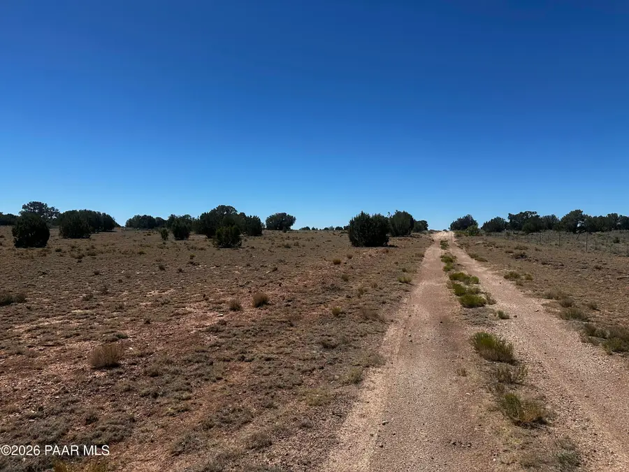 301-31-222 N Rocky Top Road, Peach Springs, AZ 86434 - #2