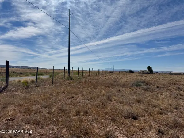 3555 Big Chino Lot Only Road, Paulden, AZ 86334