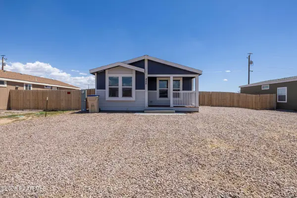 425 W Acapulco Way, Paulden, AZ 86334