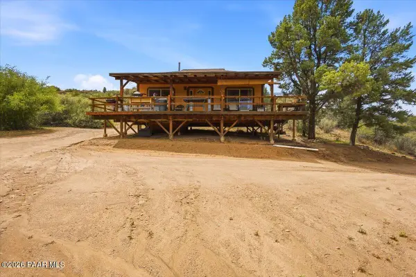 1921 S Peavine Road, Skull Valley, AZ 86338