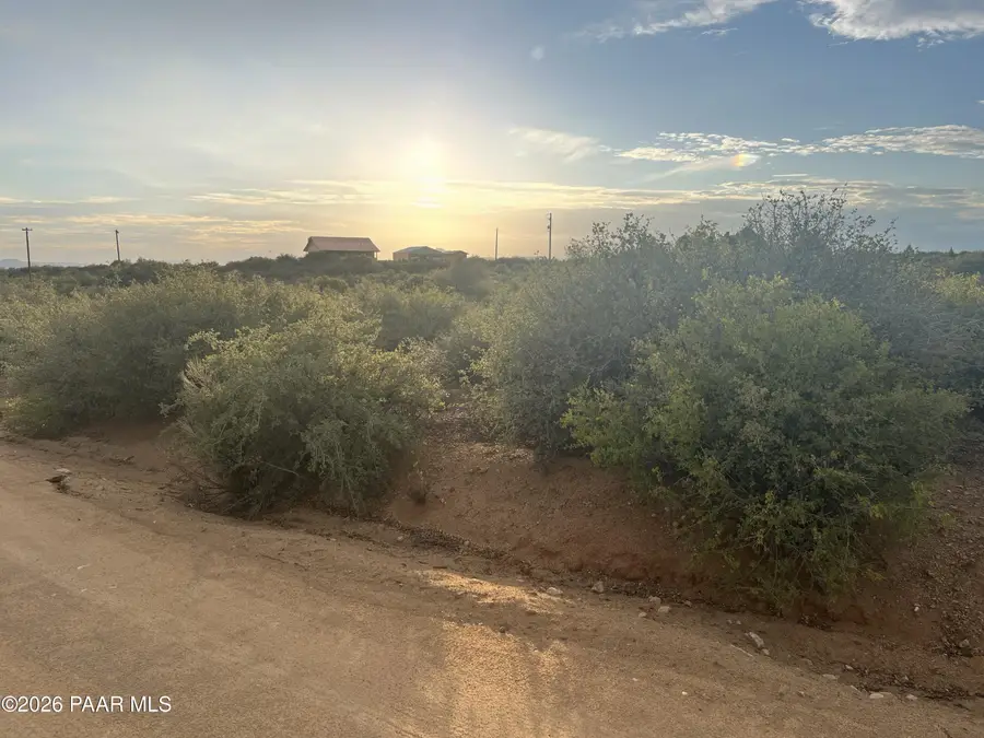 8420 W Claridge Lane, Wilhoit, AZ 86332 - #3