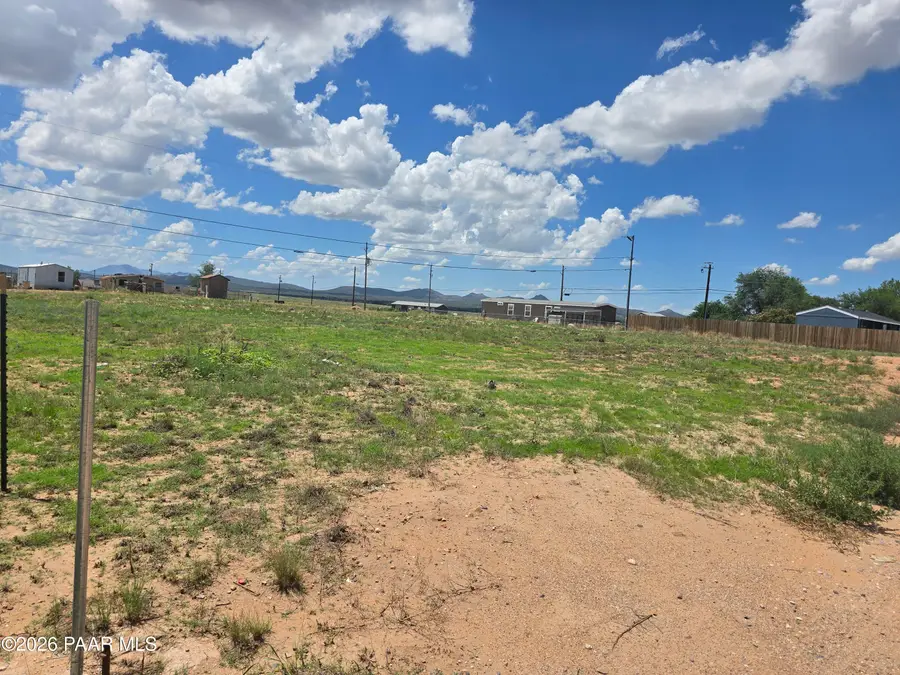 435 W Bermuda Lane, Paulden, AZ 86334 - #2