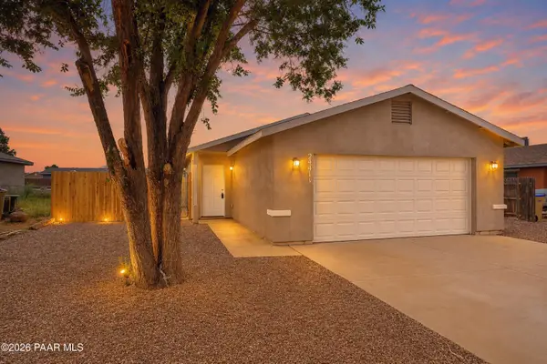 24411 N Diamond Head Avenue, Paulden, AZ 86334