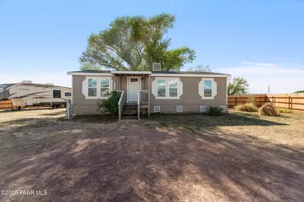 325 W Acapulco Way, Paulden, AZ 86334