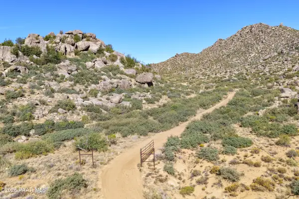 17930 W Lone Ocotillo Trail, Yarnell, AZ 85362