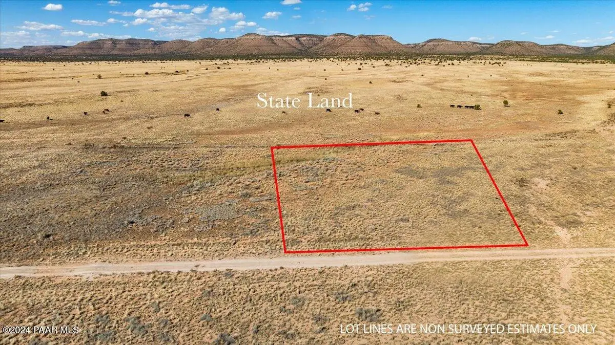 3336 W Limestone Drive, Paulden, AZ 86334 - #1