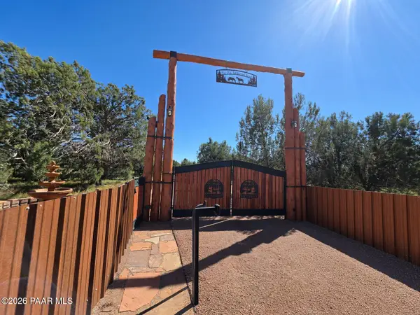 33425 W Cowboy Clint Way, Seligman, AZ 86337