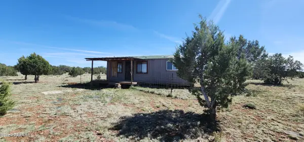 690 Westwood Ranch, Ash Fork, AZ 86320