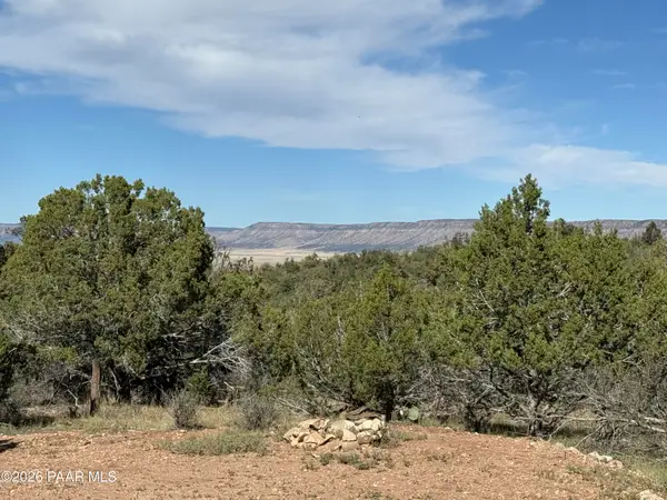 54697 N Echo Lane, Seligman, AZ 86337