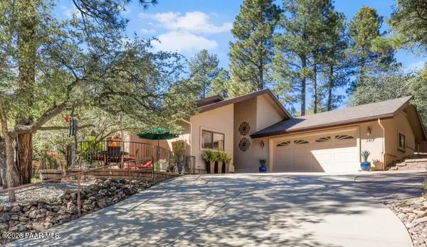380 Laureleaf Drive, Prescott, AZ 86303