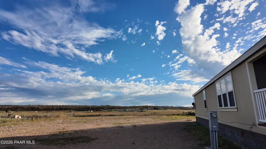 275 E Houston Road, Paulden, AZ 86334 - #3