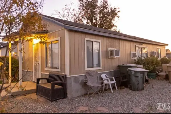 408 POWELL LANE, Bakersfield, CA 93307