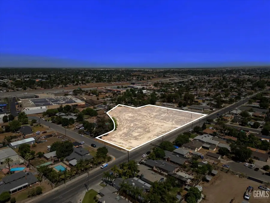 1101 CASTRO LANE, Bakersfield, CA 93304 - #2