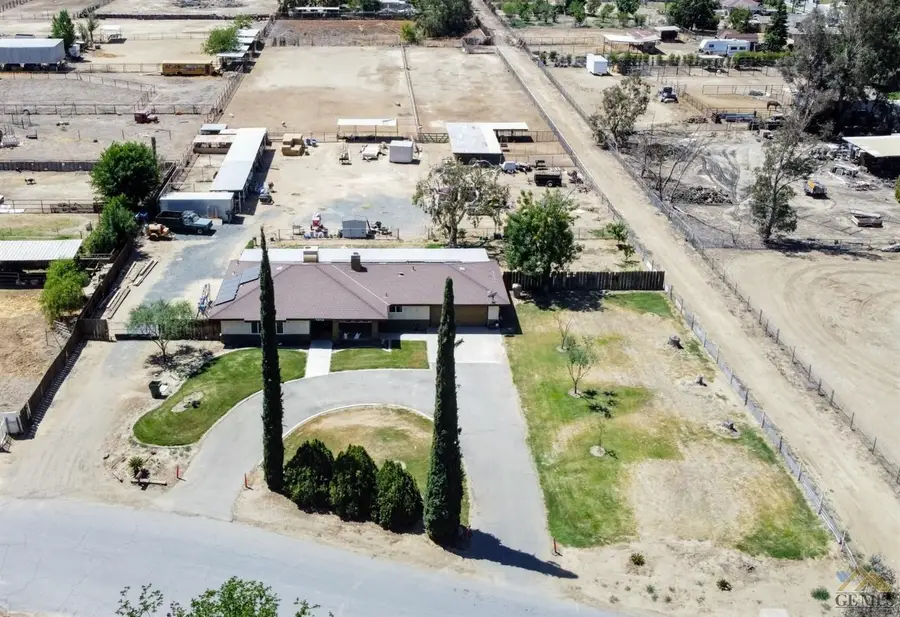 7519 MAN O WAR STREET, Bakersfield, CA 93307 - Image #2