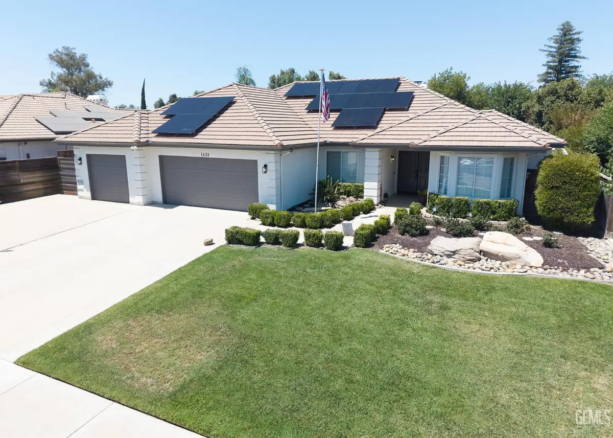 1430 E LAURA COURT, Visalia, CA 93292 - Image #1