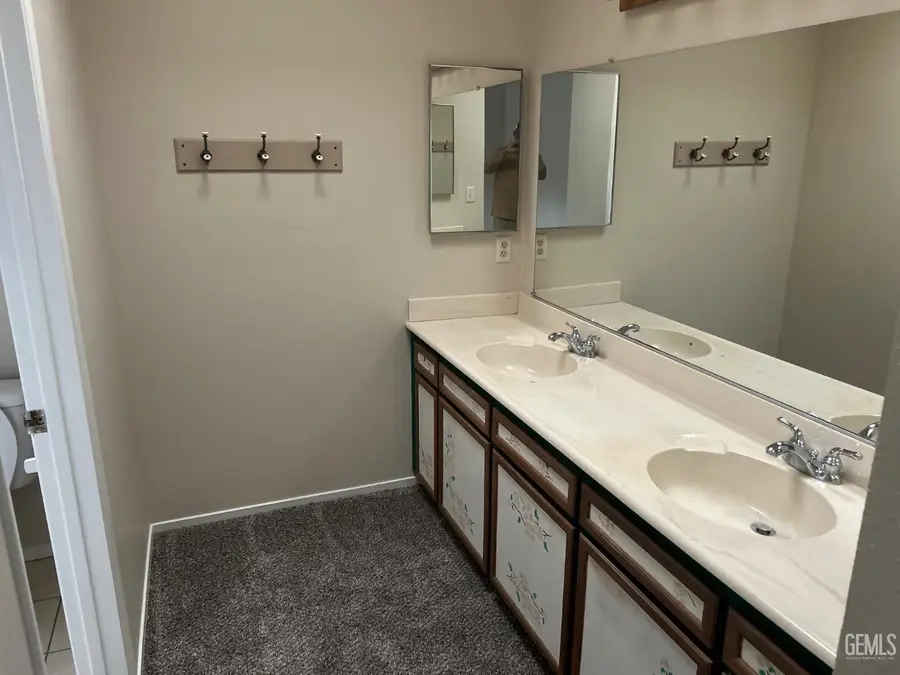 5901 CASTLEFORD STREET, Bakersfield, CA 93313 - Image #2