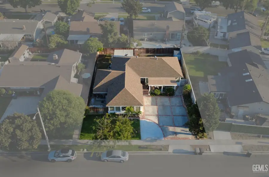 2871 W TYLER AVENUE, Anaheim, CA 92801 - Image #2
