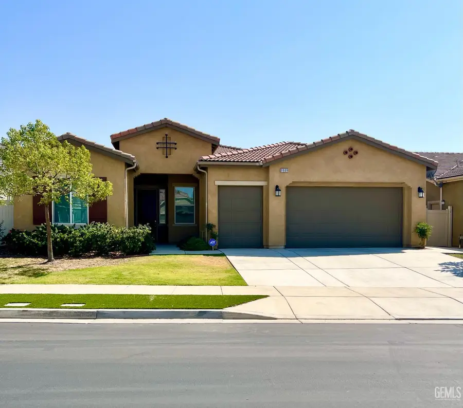 9909 STOCKHOLM PLACE, Bakersfield, CA 93306 - Image #2