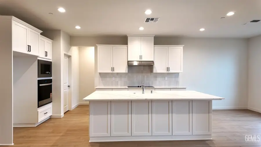 7402 CRYOSPHERE STREET, Bakersfield, CA 93311 - Image #3