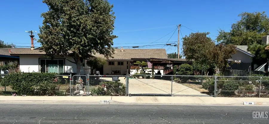 904 SAN VICENTE DRIVE, Bakersfield, CA 93307 - Image #2