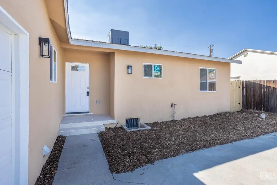 613 MIDDLEFIELD STREET, Bakersfield, CA 93309 - Image #3