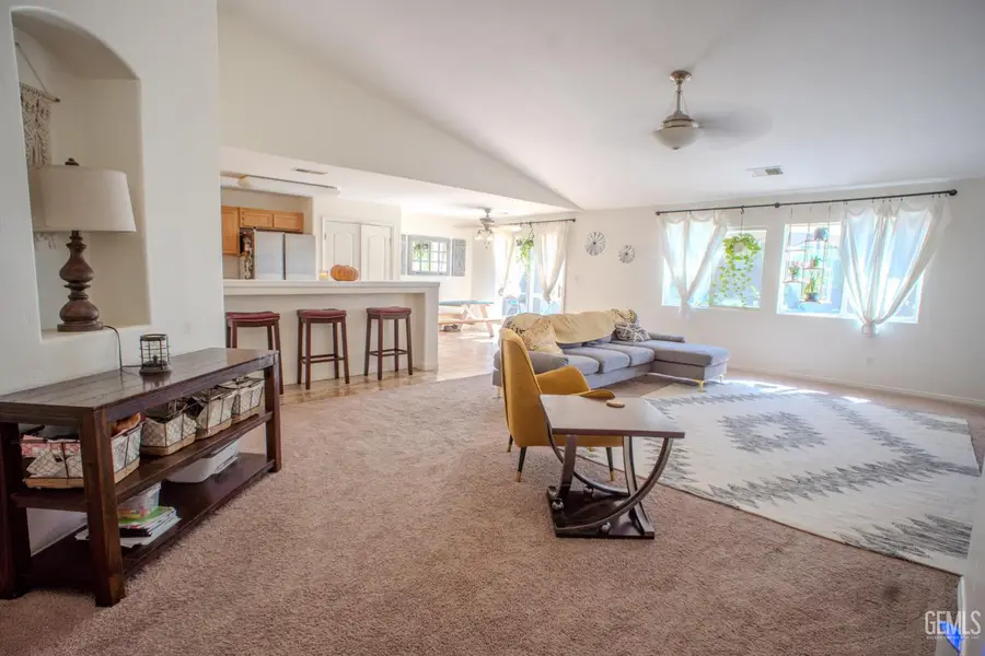 11713 DARLINGTON AVENUE, Bakersfield, CA 93312 - Image #2