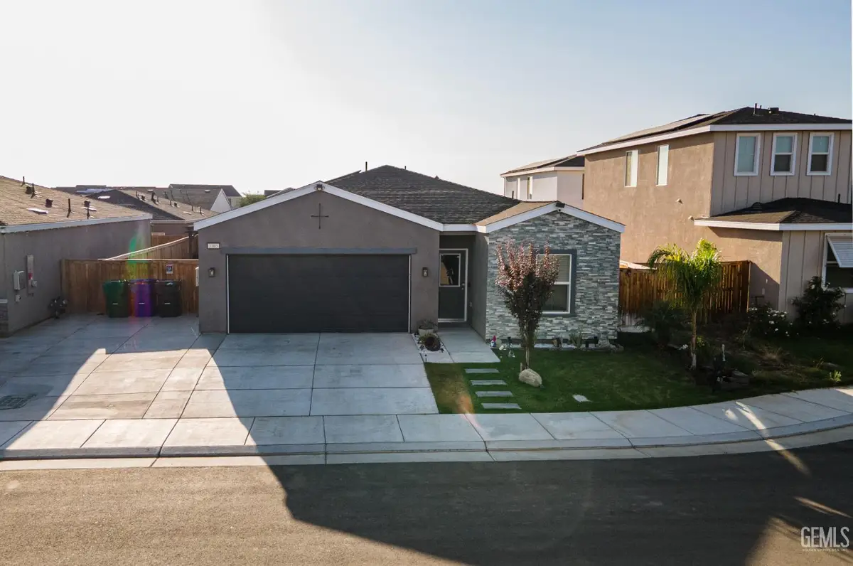 3305 LILAC VIEW COURT, Shafter, CA 93263 - Image #1