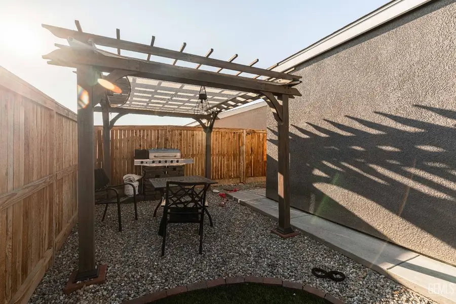 3305 LILAC VIEW COURT, Shafter, CA 93263 - Image #3