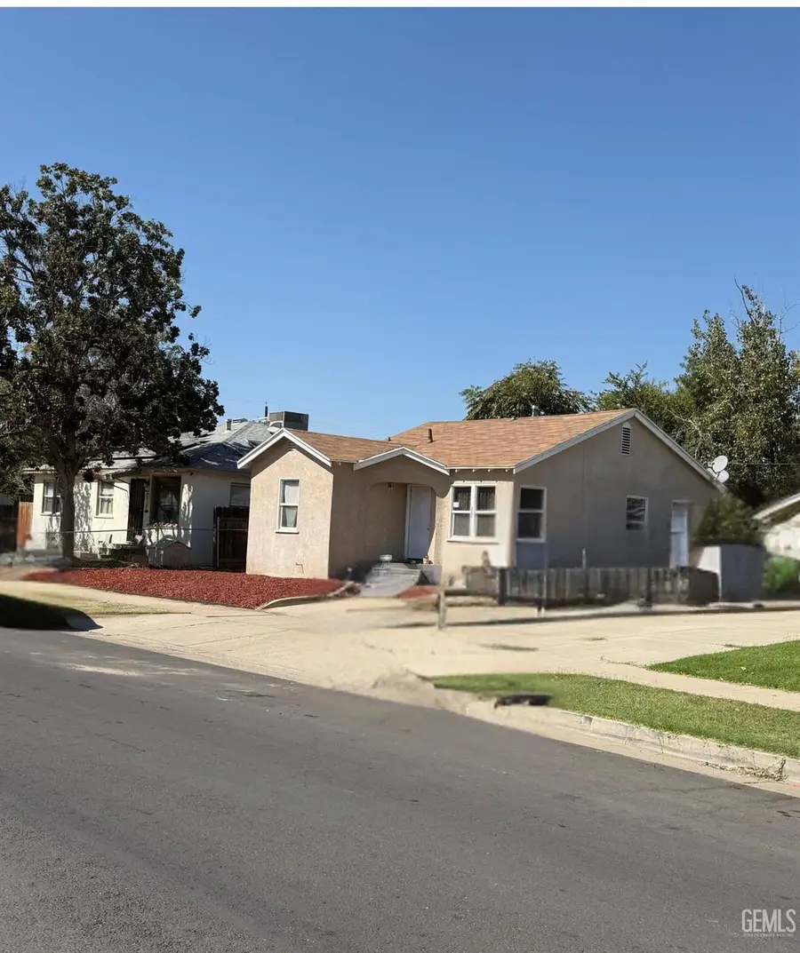 614 WOODROW AVENUE, Bakersfield, CA 93308 - Image #2