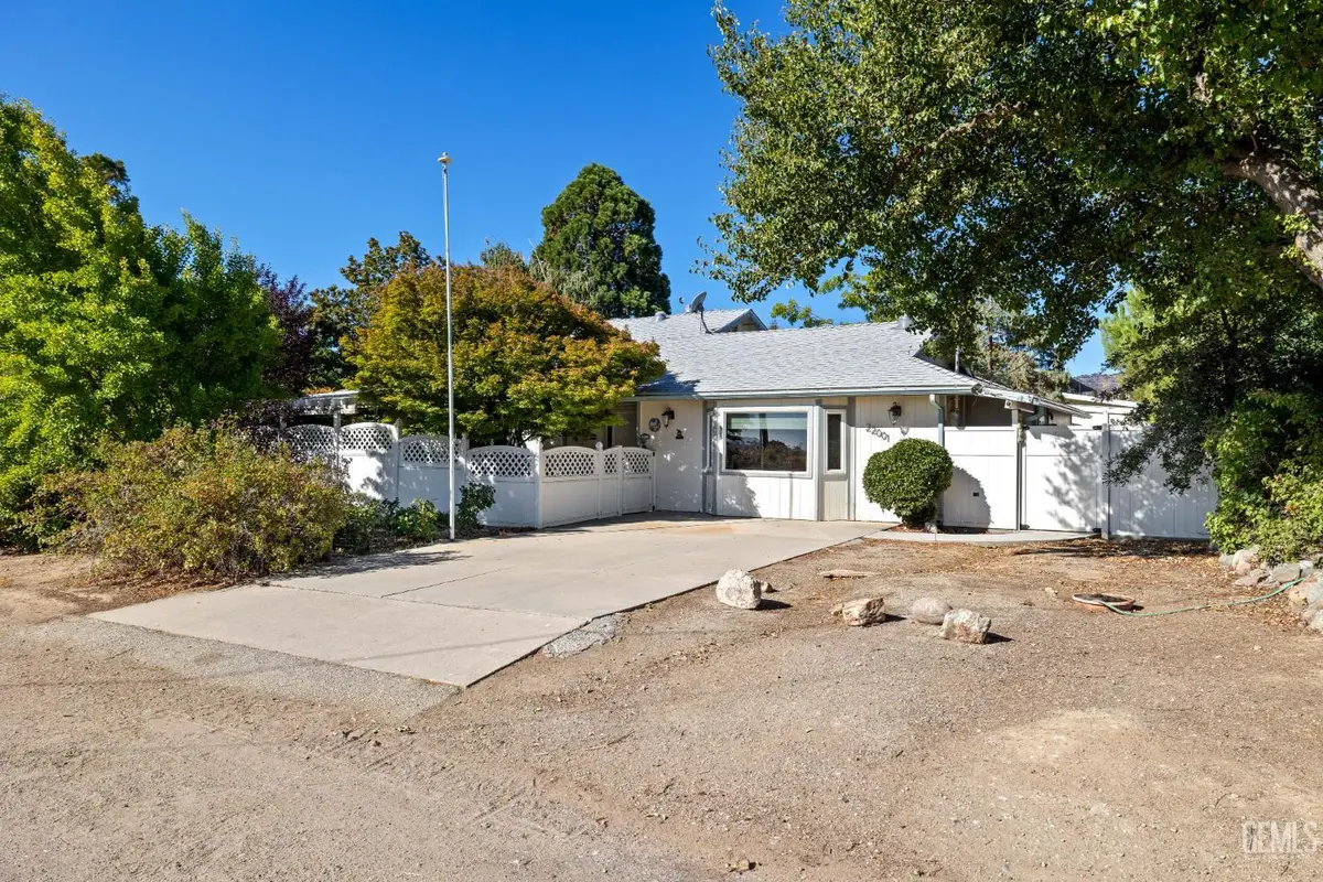22001 LILAC STREET, Tehachapi, CA 93561 - Image #1