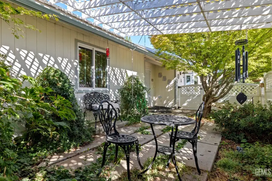 22001 LILAC STREET, Tehachapi, CA 93561 - Image #2