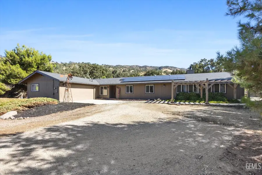 24220 WILLOW PASS DRIVE, Tehachapi, CA 93561 - Image #3