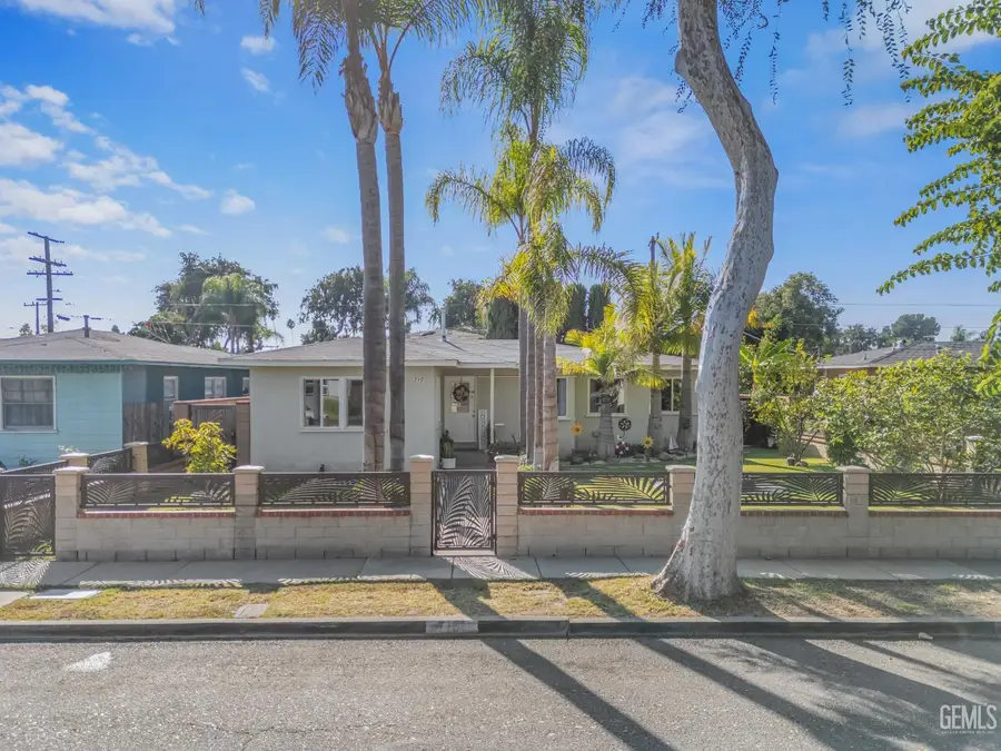 719 S PINE STREET, Anaheim, CA 92805 - Image #2