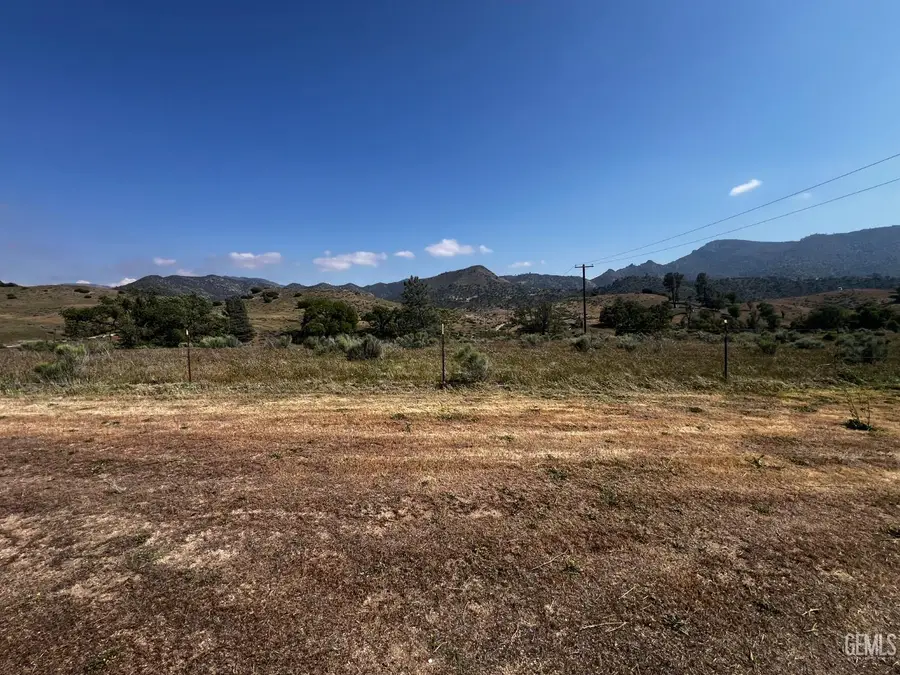 14050 PARADISE VALLEY ROAD, Caliente, CA 93518 - Image #3