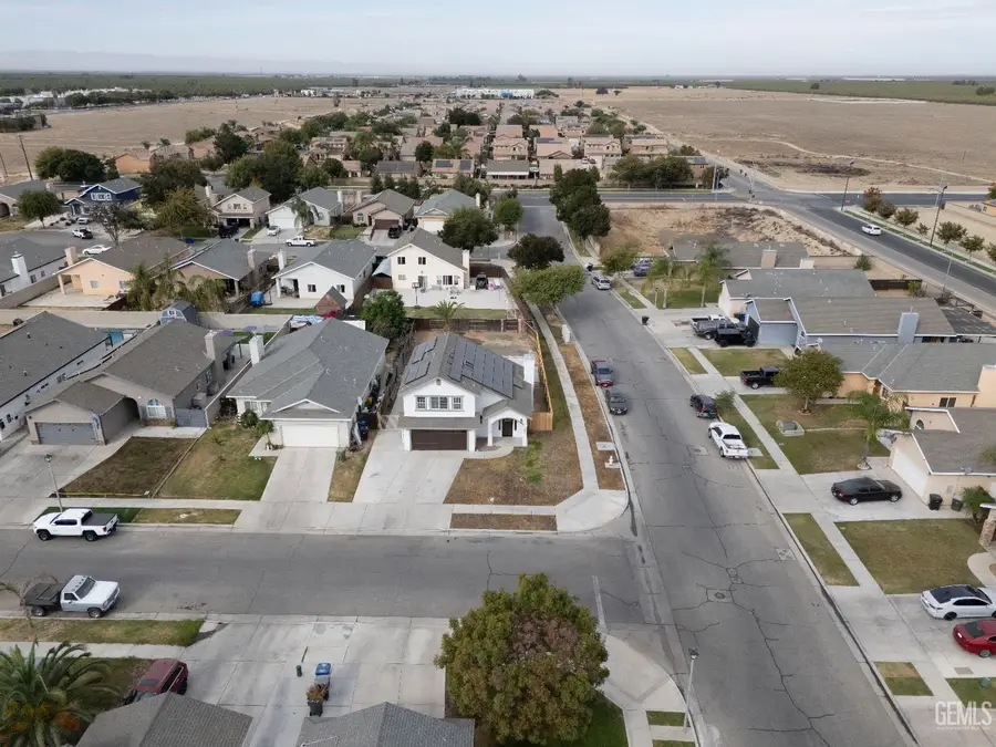 397 SAGUARO COURT, Wasco, CA 93280 - Image #3