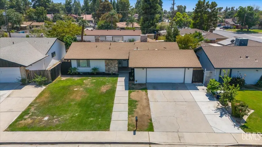 3813 RICKEY WAY, Bakersfield, CA 93309 - Image #2